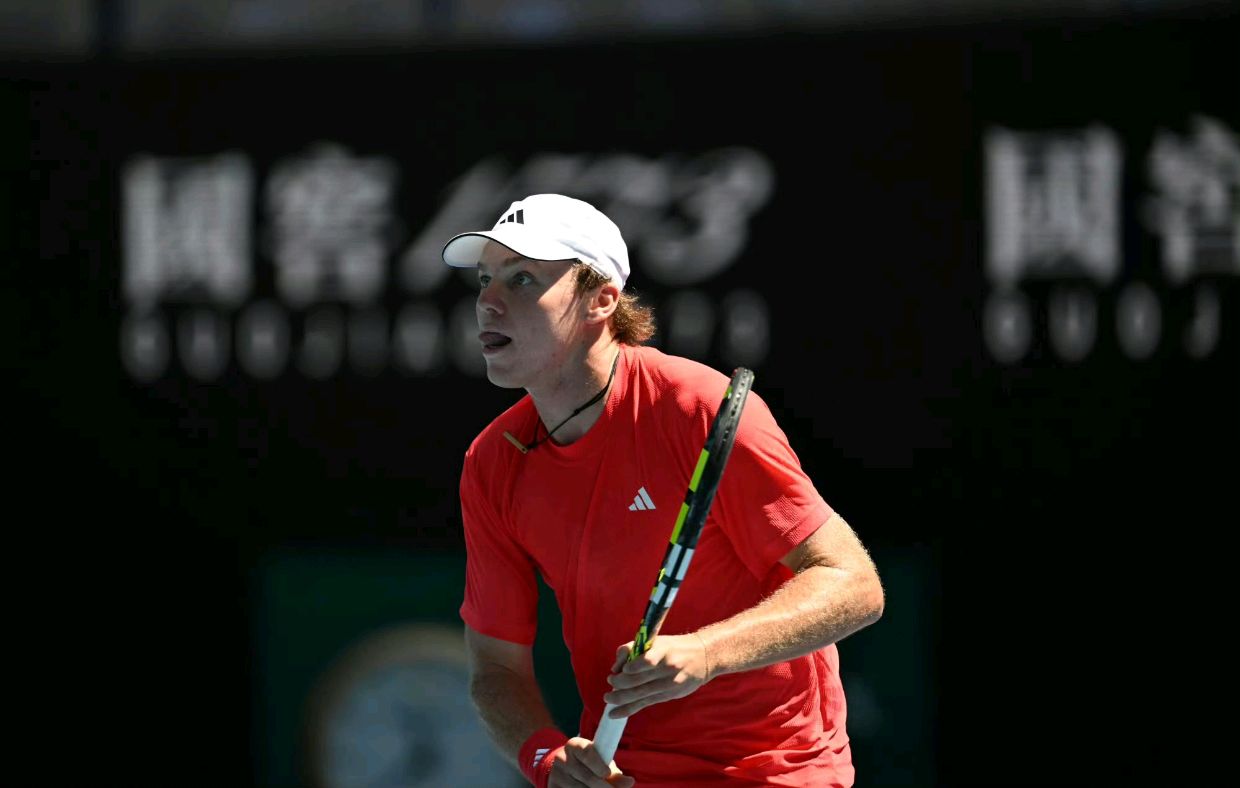 开云体育APP下载-包含日本网球队力克世界网球队,西西帕斯送出助攻的词条