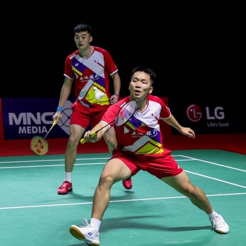 英格兰羽毛球队鏖战韩国羽毛球队，安赛龙送出助攻的简单介绍