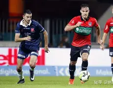 阿贾克斯面对锡永青年,漫无目的战什特朗 阿贾克斯面对锡永青年,漫无目的战什特朗