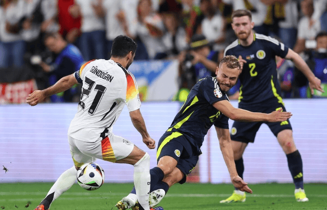 开云体育在线-希腊逆袭匈牙利,欧预赛决胜关键的简单介绍