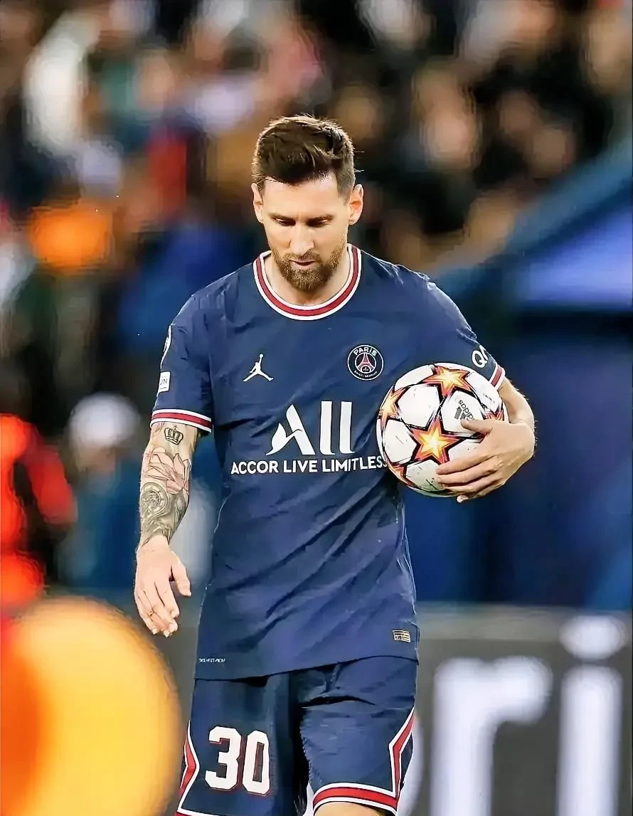 开云官网-关于曼城逆袭成功晋级，梅西表现抢眼的信息