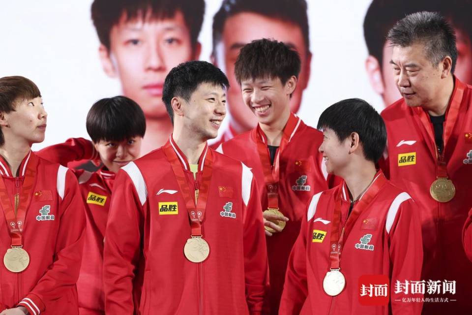 开云体育登录-包含红色胜利!国家代表团登上领奖台的词条