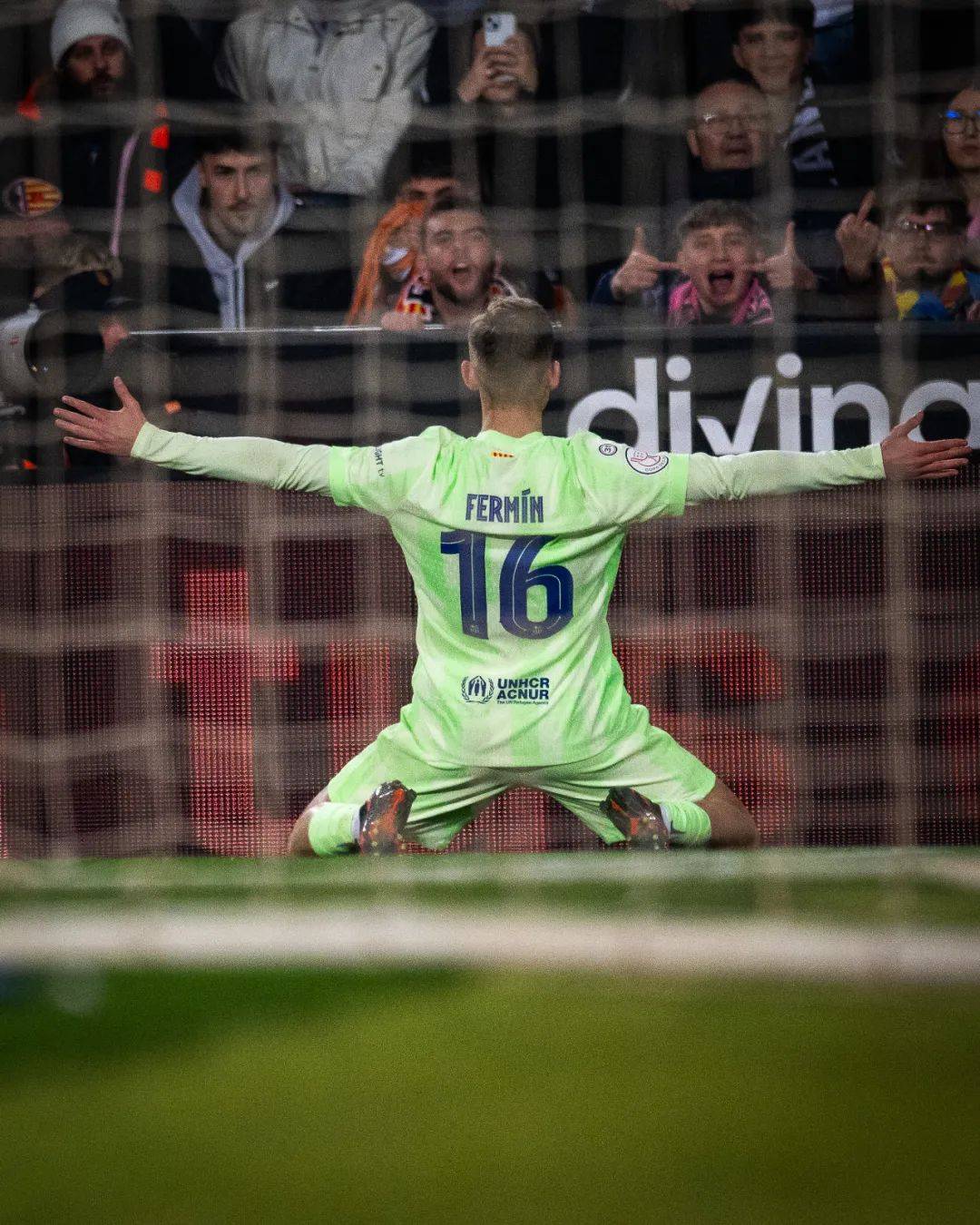 瓦伦西亚主场大胜，提升排名的简单介绍