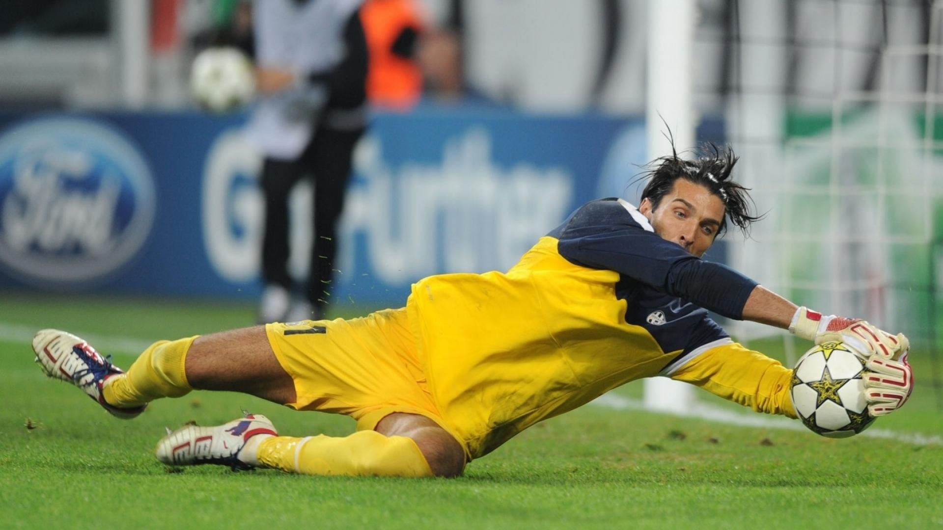 费利克斯点亮阿尔卑斯巅峰对决，奥地利中场铁幕如何击碎瑞士精密齿轮